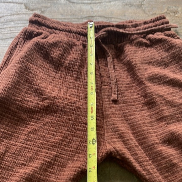 Little Lies Linen Blend Textured Pull On Pant - Picture 11 of 12